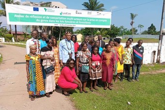 Photo de famille des participants